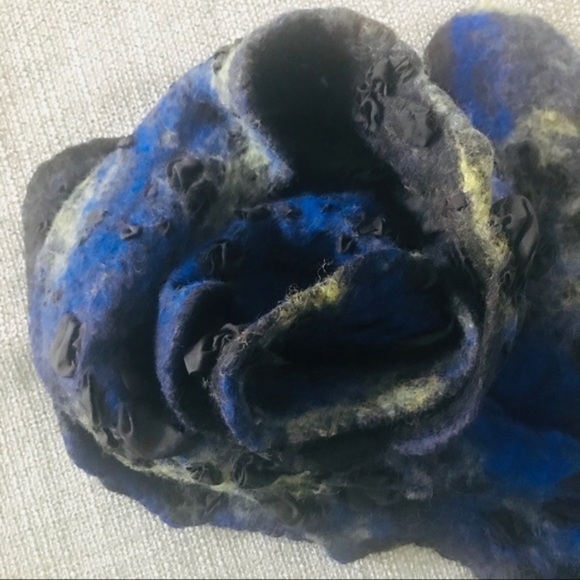 🎁 Deep Blue/Green/Black Silk/Wool Scarf💙💚🖤 - Picture 4 of 9